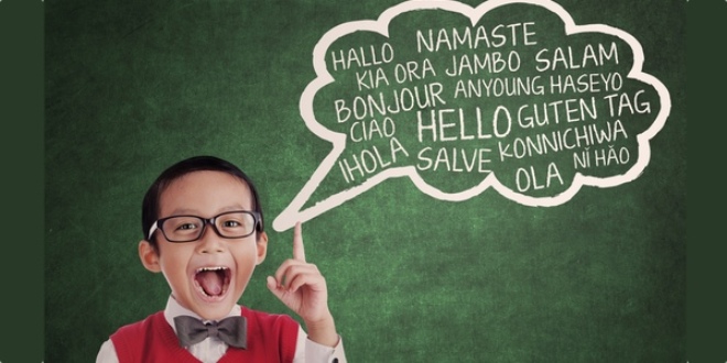 Kids-Learning-Foreign-Language